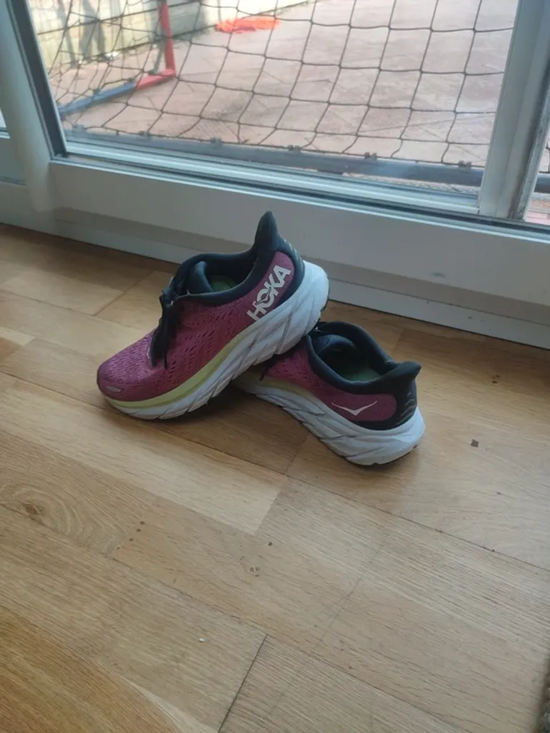 Used Hoka Clifton 8 bike — image 1 of 5