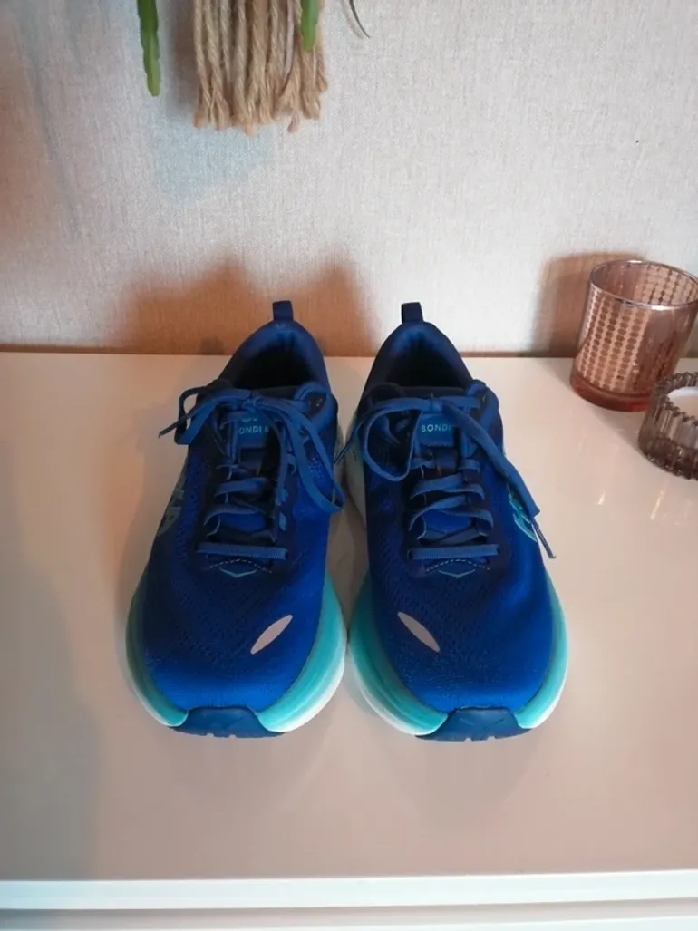 Used Hoka Gaviota 4 bike — image 1 of 11