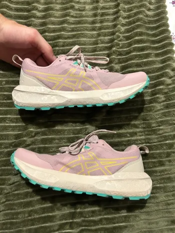 Used Asics Gel-Sonoma 8 bike — image 3 of 8
