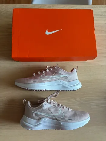 Nike Downshifter 12 bike d'occasion — image 2 sur 6
