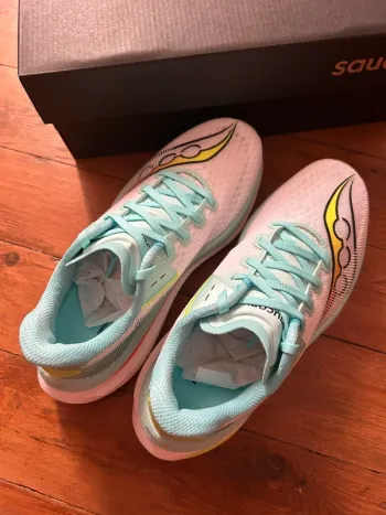 Used Saucony Endorphin Azuria bike — image 3 of 6