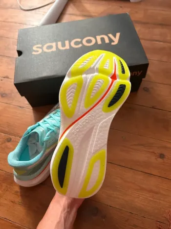 Used Saucony Endorphin Azuria bike — image 5 of 6
