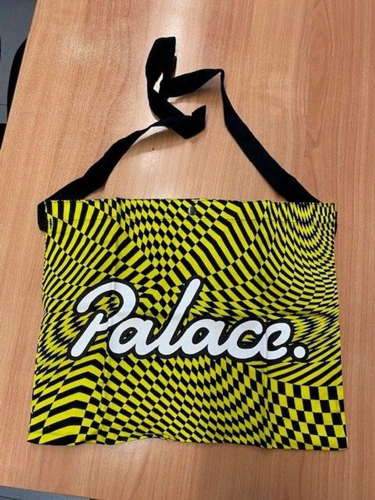 Used Rapha Musette x PALACE bike — image 1 of 5