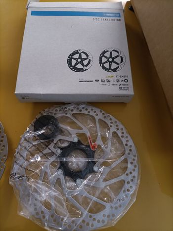 Używany Shimano Center Lock 203mm bike