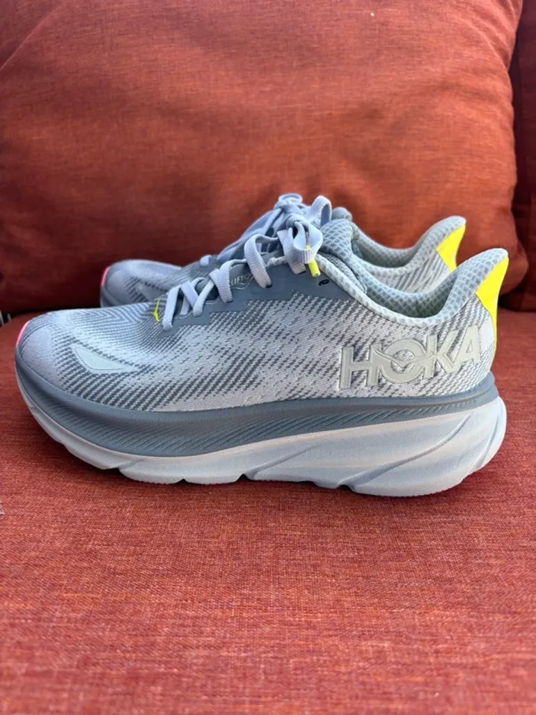 Hoka Laufschuh Sneaker Damen 40 bike d'occasion — image 1 sur 5