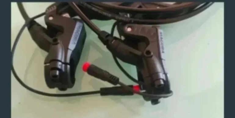Używany Magura MT5 4-piston Brake Set bike — zdjęcie 10 z 10