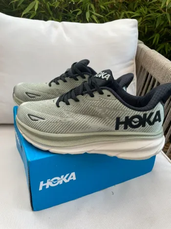 Hoka Clifton 9 bike d'occasion — image 3 sur 8