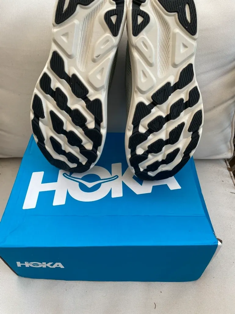 Hoka Clifton 9 bike d'occasion — image 4 sur 8