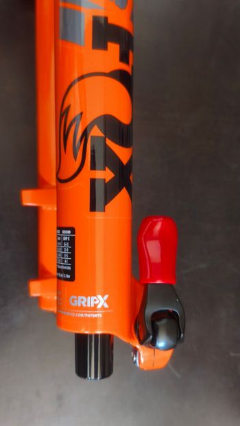 Used Fox 36 GRIP X Factory 29 160mm bike — image 5 of 14