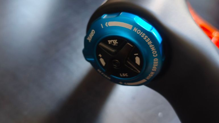 Used Fox 36 GRIP X Factory 29 160mm bike — image 11 of 14