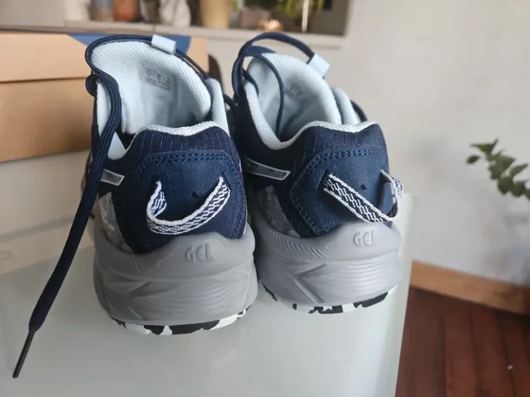 Asics Gel-Venture 10 bike d'occasion — image 3 sur 6