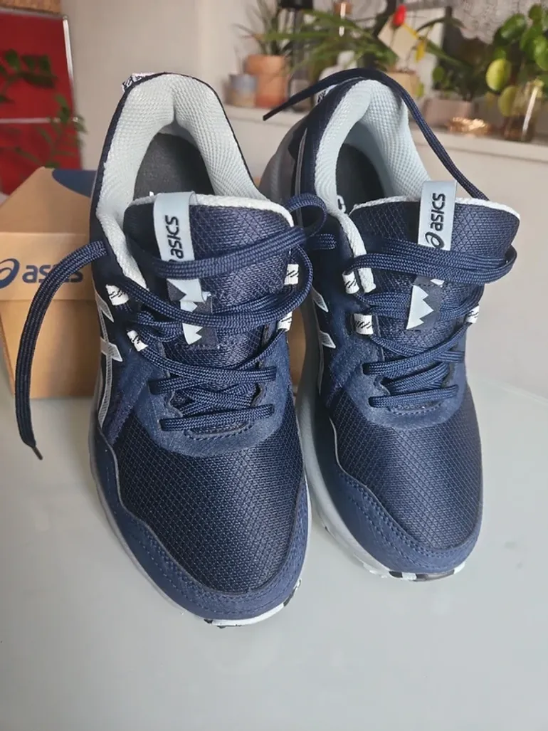 Asics Gel-Venture 10 bike d'occasion — image 1 sur 6