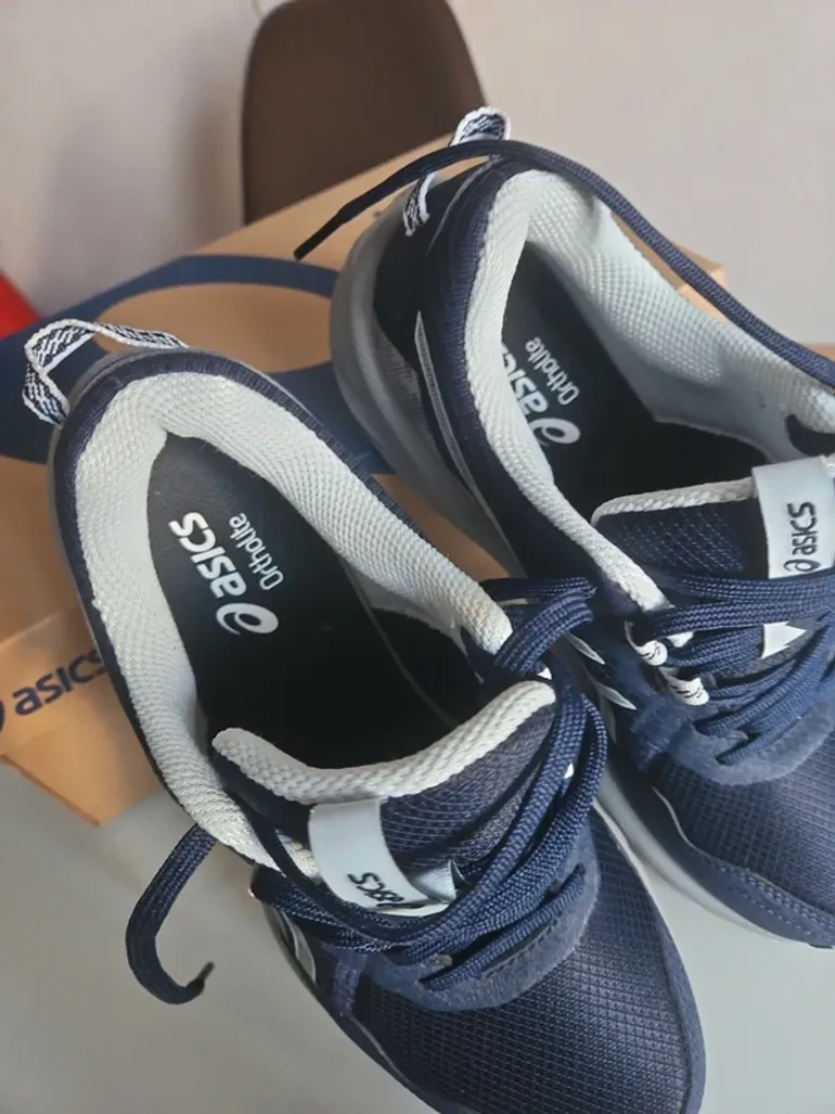 Asics Gel-Venture 10 bike d'occasion — image 2 sur 6