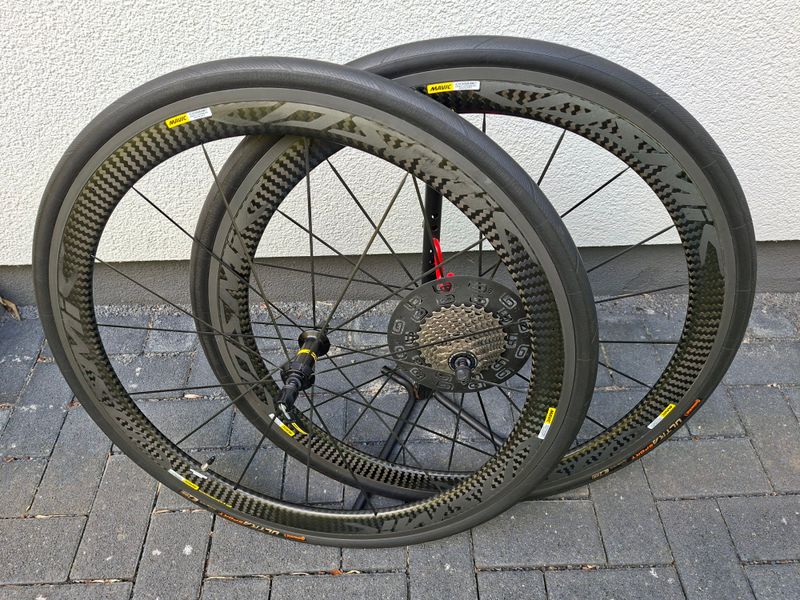 Used Mavic Carbon Laufräder Cosmic WTS 2020 Wheels