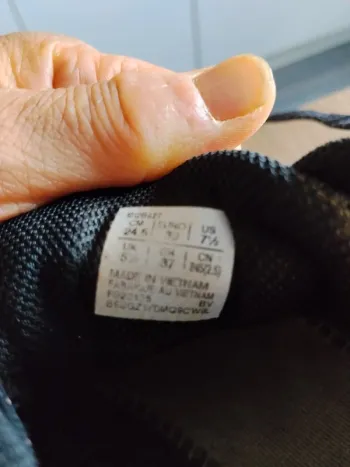 Asics Trailrunning Schuhe bike d'occasion — image 3 sur 4