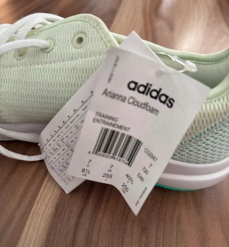 Adidas Arienna Cloudfoam bike d'occasion — image 2 sur 2