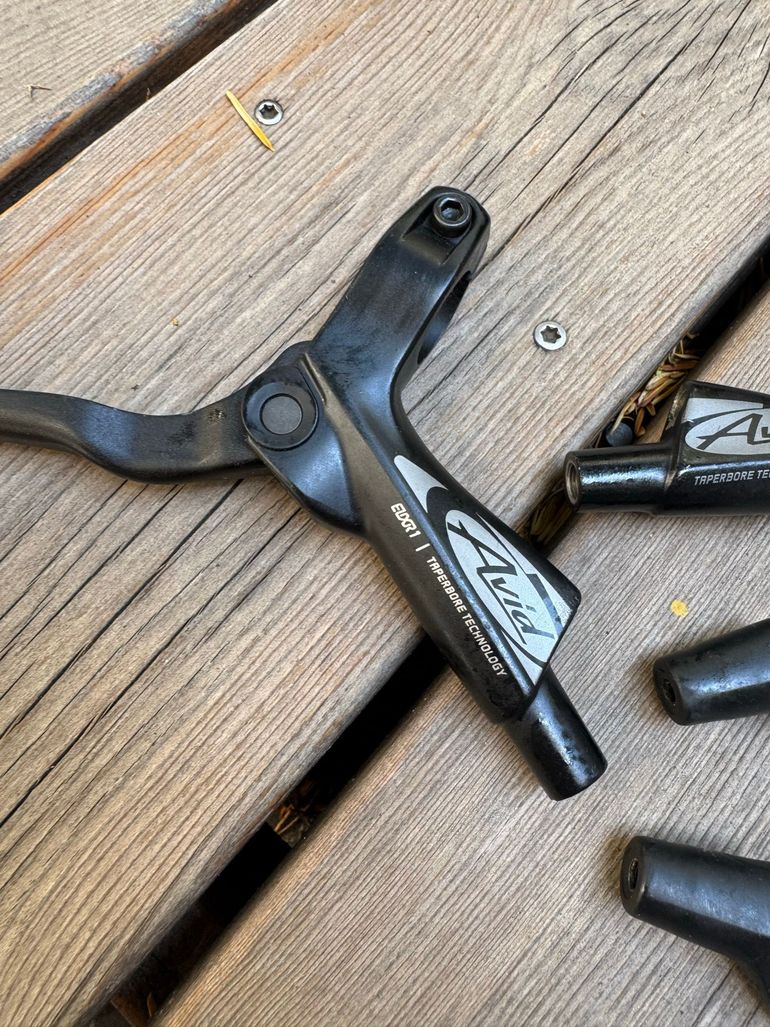 Używany Avid Elixir 1 Brake Levers 2024 bike — zdjęcie 2 z 3