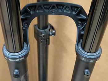 Used RockShox Pike Select+ 130mm C2 RC2 Charger 3.1 29" 2025 bike — image 4 of 9
