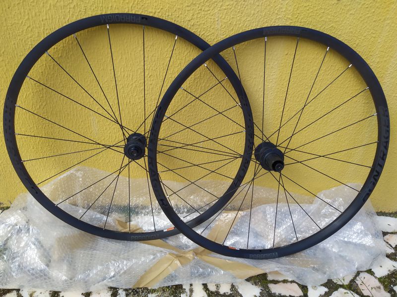 Used Bontrager Paradigm disc 2022 Wheels
