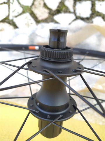 Used Bontrager Paradigm disc 2022 bike — image 3 of 7