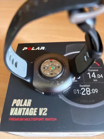 Used Polar Vantage V2 bike — image 4 of 10