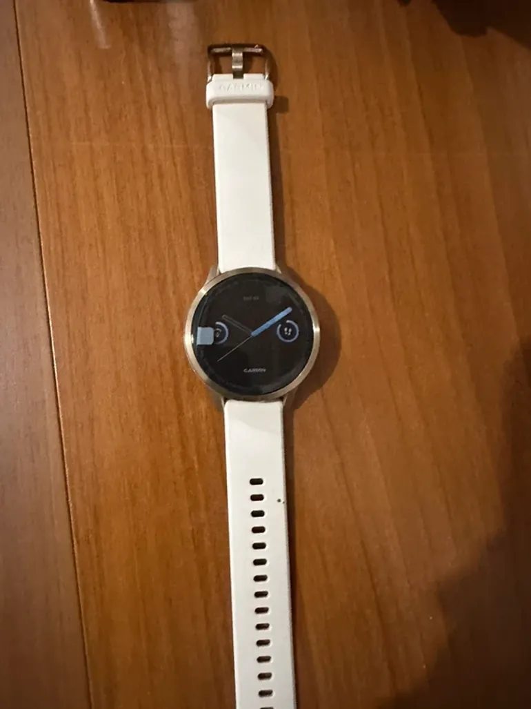 Used Garmin venu4 bike — image 1 of 2