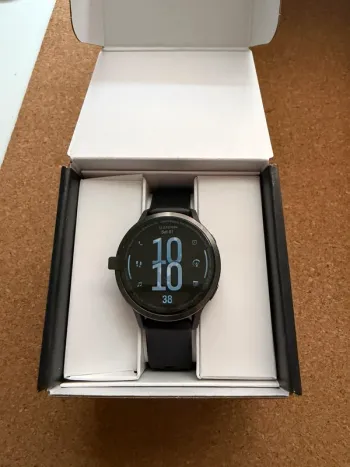 Used Garmin Venu 4 bike — image 5 of 7
