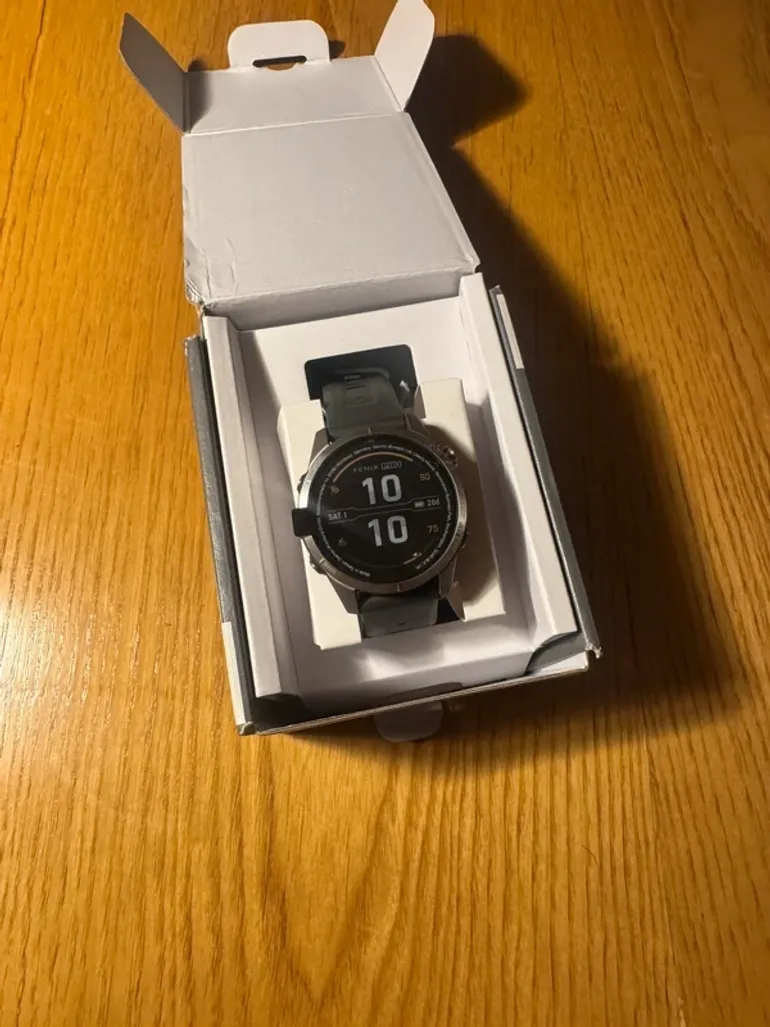 Used Garmin fenix 7s solar pro bike — image 1 of 5