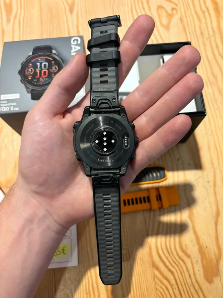 Used Garmin Fenix 8 AMOLED 47mm bike — image 2 of 5