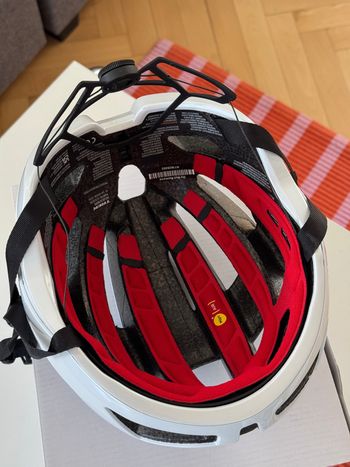 Używany Trek Road Helmet Velocis Mips 2026 bike — zdjęcie 12 z 17