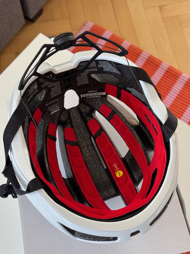 Używany Trek Road Helmet Velocis Mips 2026 bike — zdjęcie 12 z 17