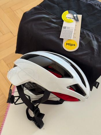 Used Trek Road Helmet Velocis Mips 2026 bike