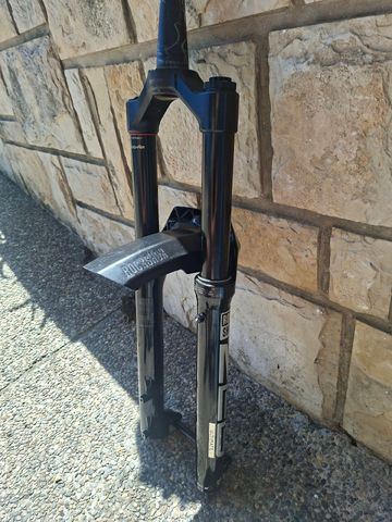 Brugt RockShox Zeb Ultimate Fork 2024 bike — billede 6 af 13