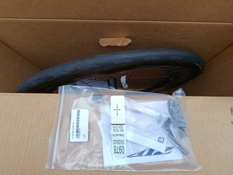 Gebrauchtes Zipp New 858 NSW Carbon Clincher Front wheel onlyy bike — Bild 3 von 7
