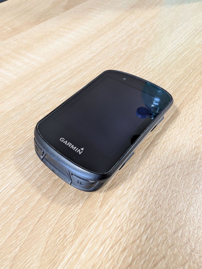 Used Garmin Edge 530 Complet avec coque en silicone 2023 bike — image 2 of 6