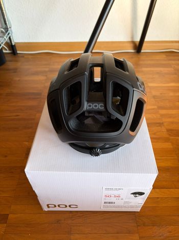 Używany POC Ventral Air MIPS Helmet Uranium Black Matt bike — zdjęcie 4 z 6
