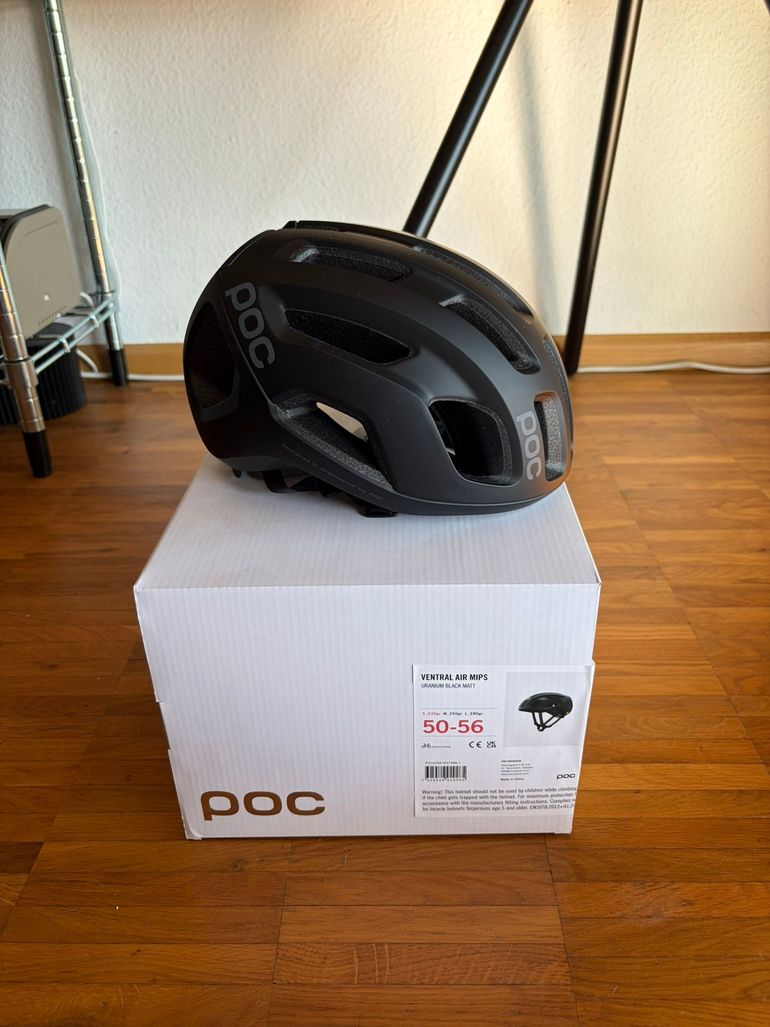 Używany POC Ventral Air MIPS Helmet Uranium Black Matt bike — zdjęcie 1 z 6
