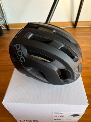 Używany POC Ventral Air MIPS Helmet Uranium Black Matt bike — zdjęcie 2 z 6