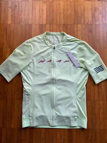 Used MAAP Evade Pro Base 2.0 Jersey Meadow bike