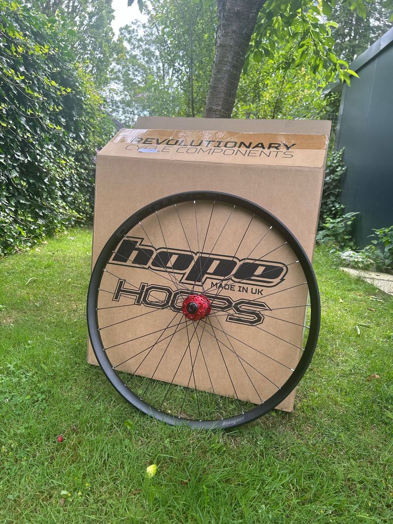 Used Hope fortus 30 W- pro 5 - achterwiel - 29" | 6-bolt - 12x148mm boost - rood Wheels