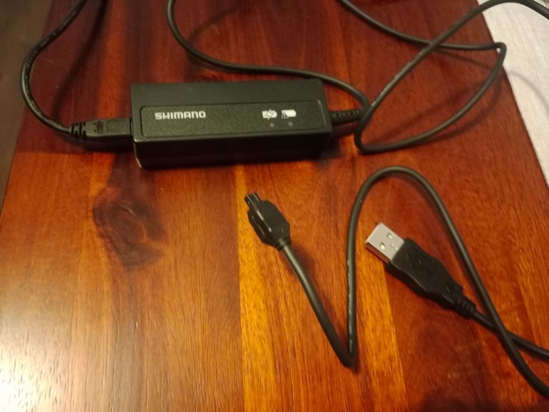 Used Shimano Di2 Battery Charger 2018 bike — image 2 of 2