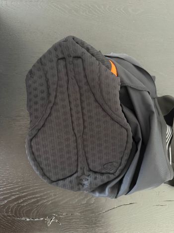 Used Assos Equipe R S11 Bib L 2025 bike — image 3 of 3