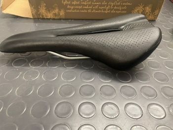 Gebrauchtes Bontrager Monstrose Comp 270x138mm bike — Bild 4 von 8