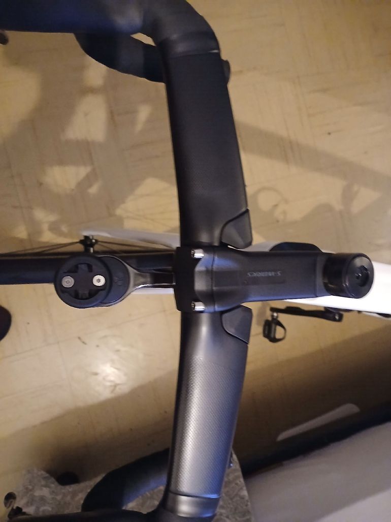Used Roval Rapide Handlebar + S Works Stem 2026 bike — image 2 of 8