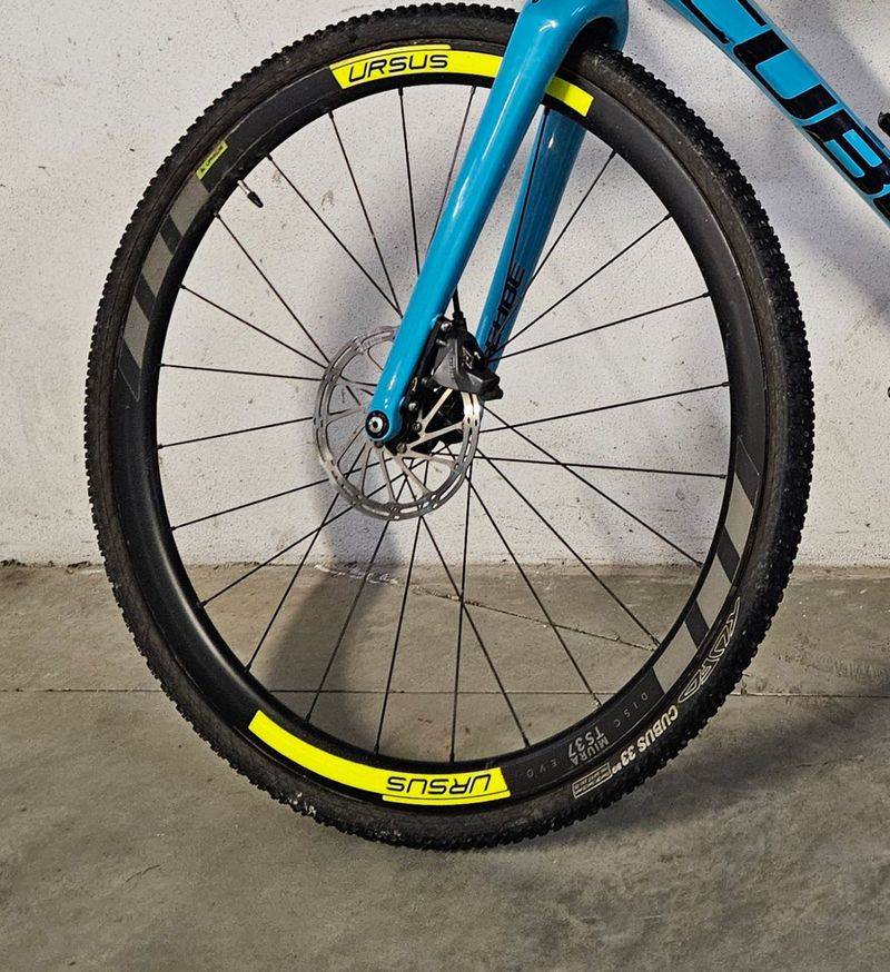 Tweedehands URSUS Miura TC37 Road Carbon Tubolare 2022 Wheels