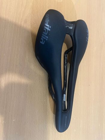 Used Selle Italia SLR Boost Carbon 2025 bike