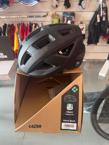 Brugt Lazer Tonic Kineticore Black M bike — billede 4 af 5