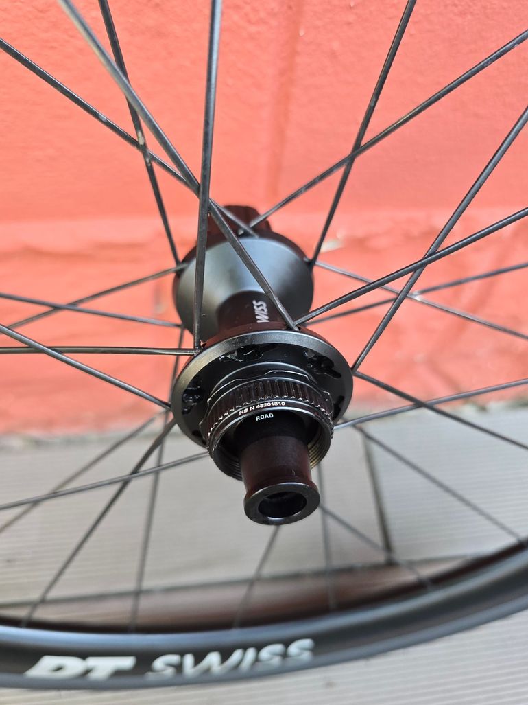 Used Dt Swiss ERC 1400 45 DB Wheelset 2025 bike — image 2 of 7
