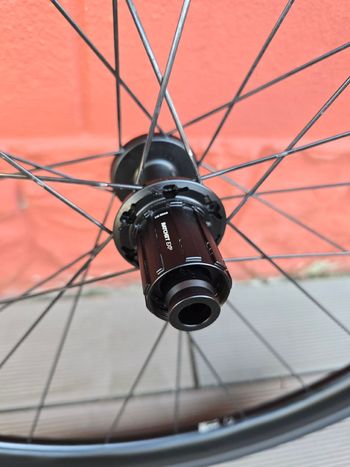 Used Dt Swiss ERC 1400 45 DB Wheelset 2025 bike — image 3 of 7