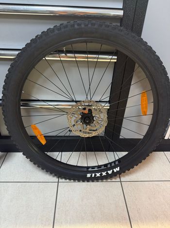 Used Wtb ST i30 Shimano MT400 29" 2025 bike — image 4 of 6